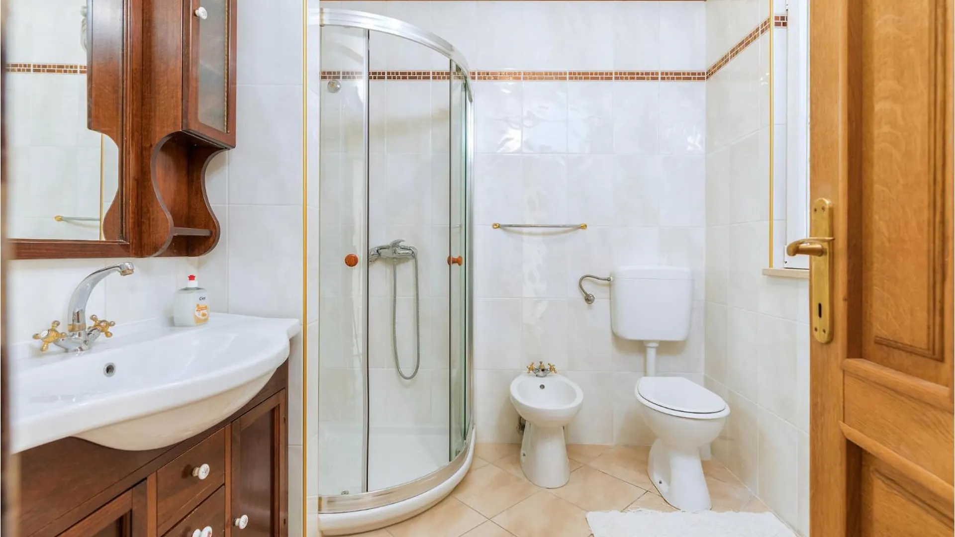 2 Bedroom Lovely Apartment In Medulin