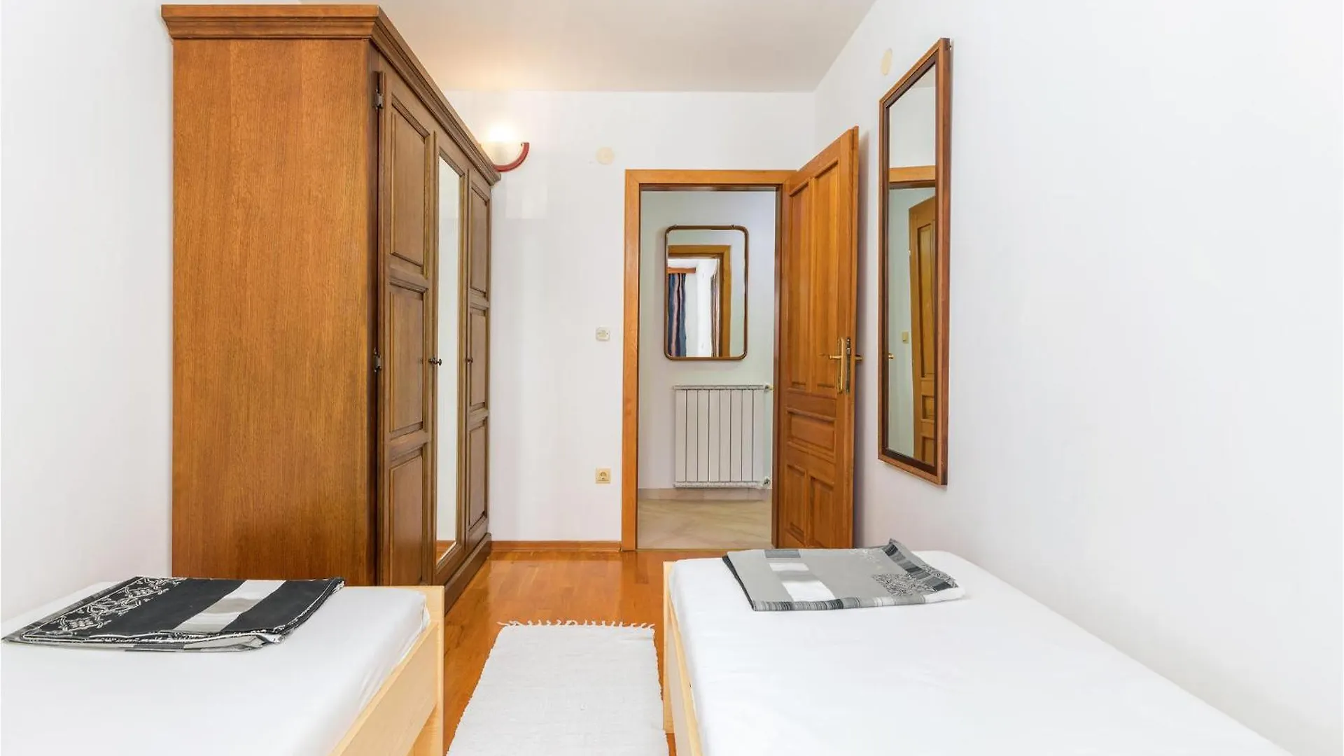 2 Bedroom Lovely Apartment In Medulin
